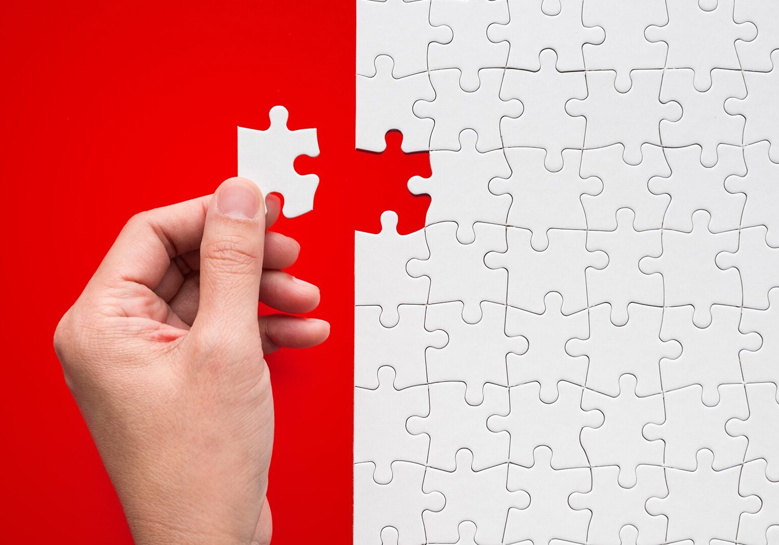 responding to pain jigsaw puzzle red background